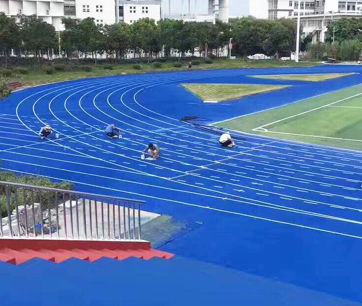 精密裁切機